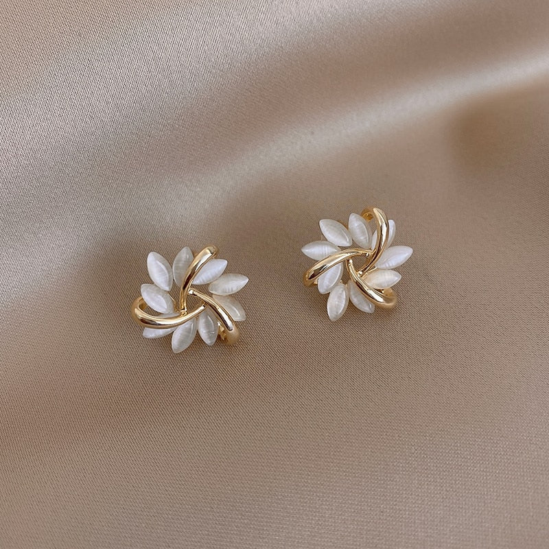 Woman Elegant and Exquisite Opal Petal Circle Stud Earrings