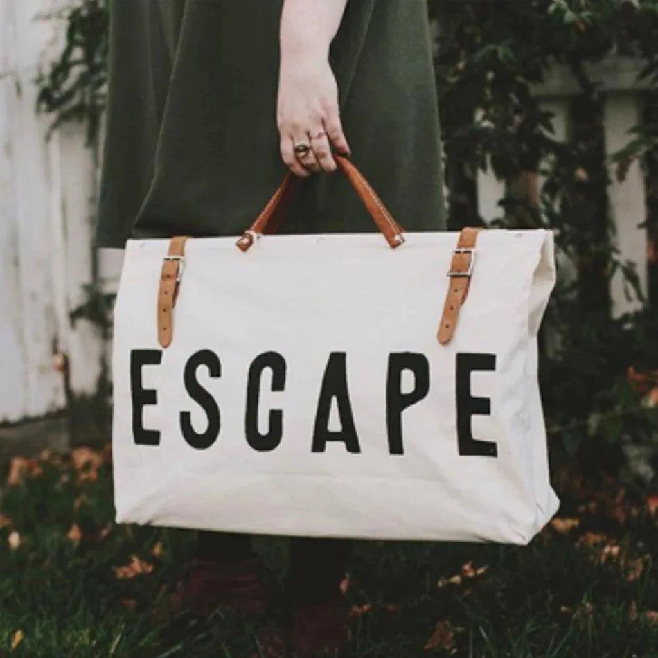 Women ESCAPE Canvas Travel Bags Large Capacity Stylish Travel Luggage Traveling Duffel Bag Letter Printing Weekend Duffel Handbags