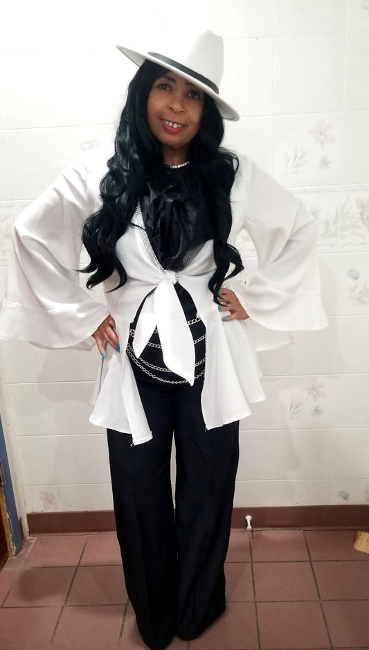 Women Beautifully made Black and White Pants Set