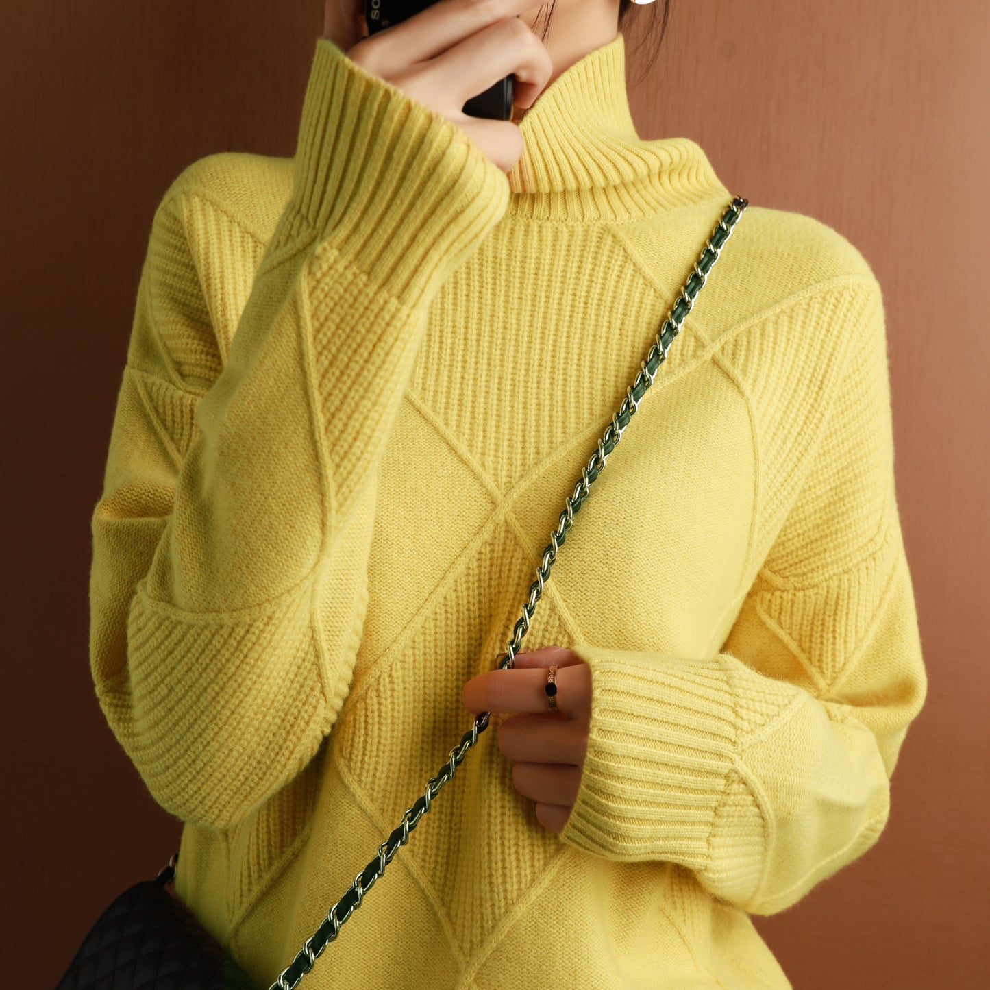 Women turtleneck Cashmere sweater